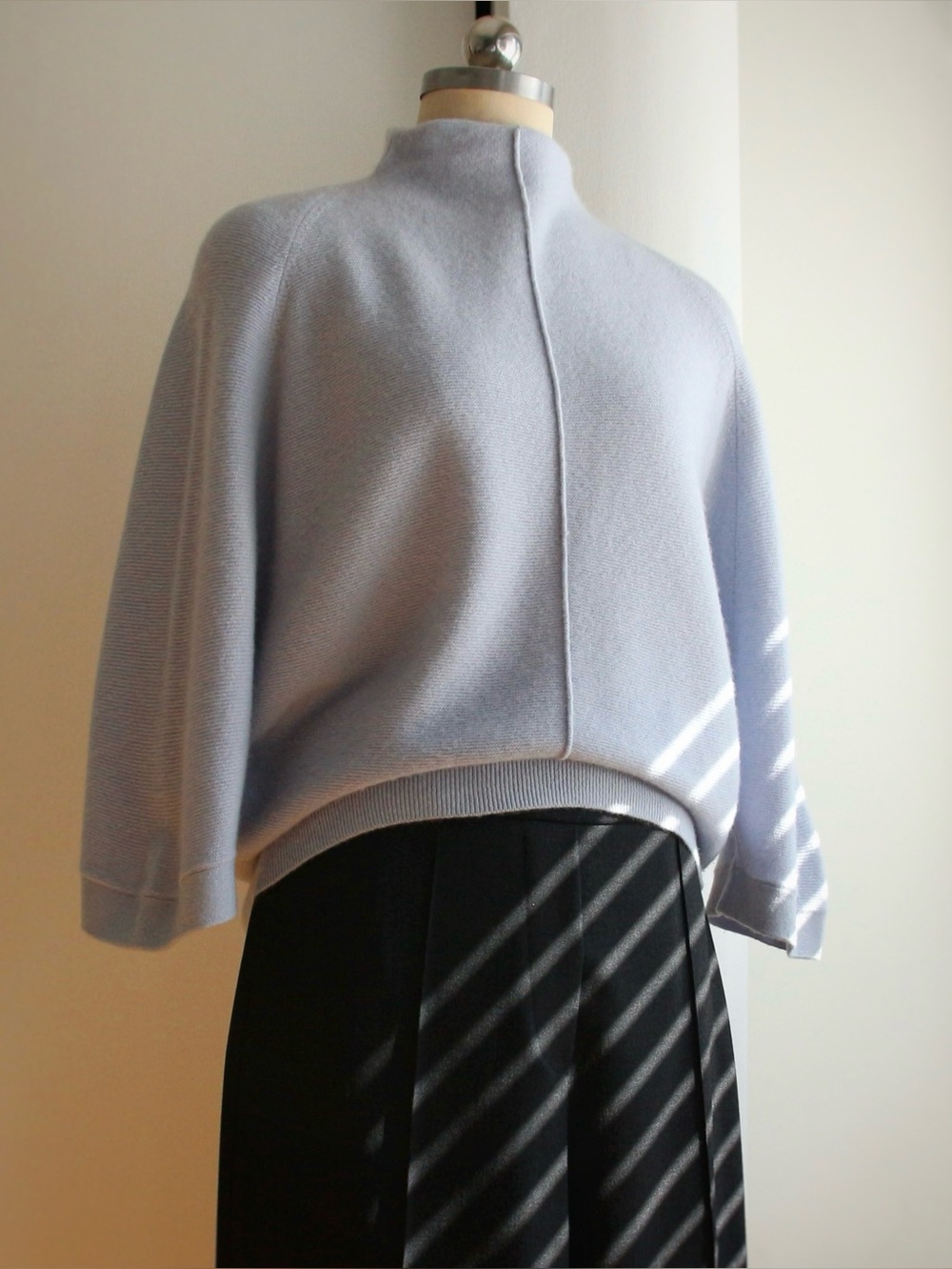 Club Monaco Cashmere Links Dolman Knit Jumper